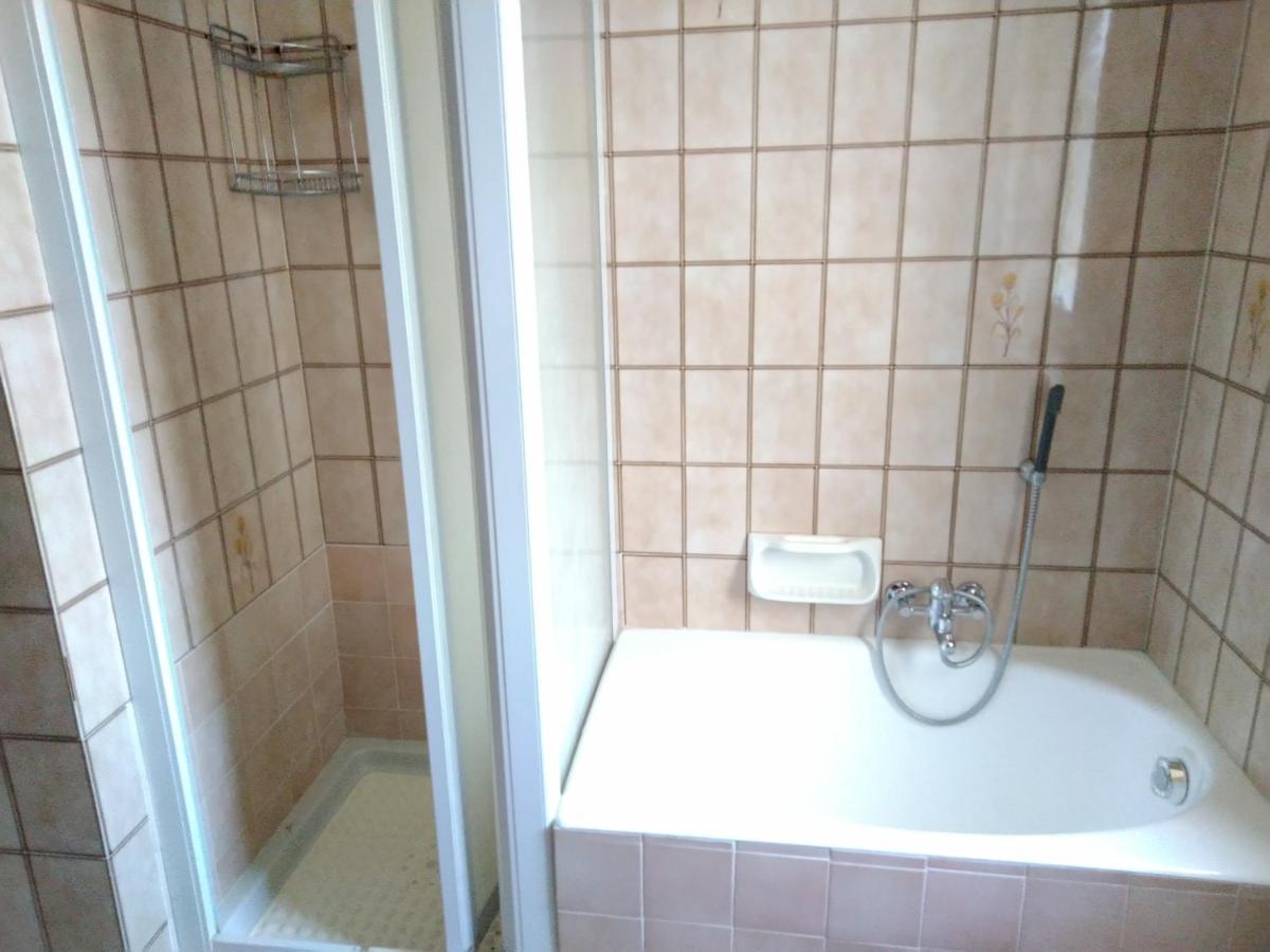 Domanda Apartment Calosso Ngoại thất bức ảnh