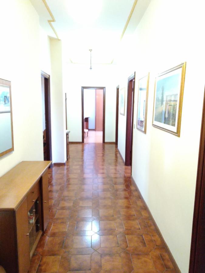 Domanda Apartment Calosso Ngoại thất bức ảnh